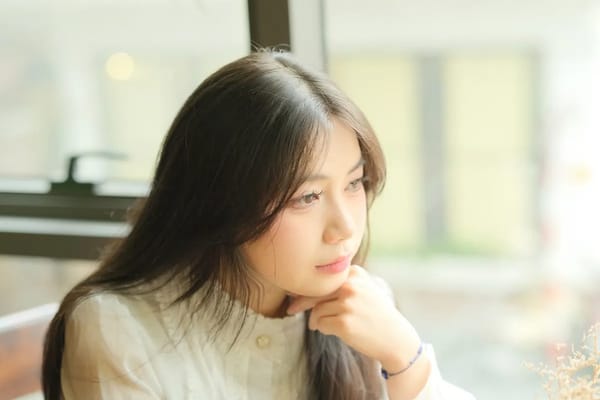 Rumination vs. Reflection: Two Kinds of Thinking About Yourself That Feel Identical From the Inside